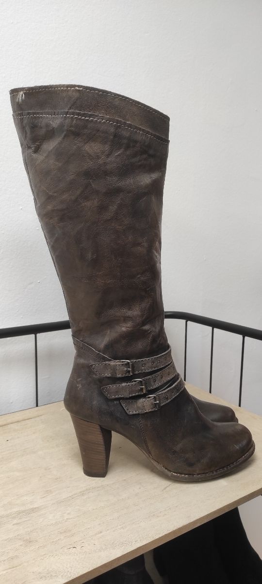 Botas em pele Khrio No.39