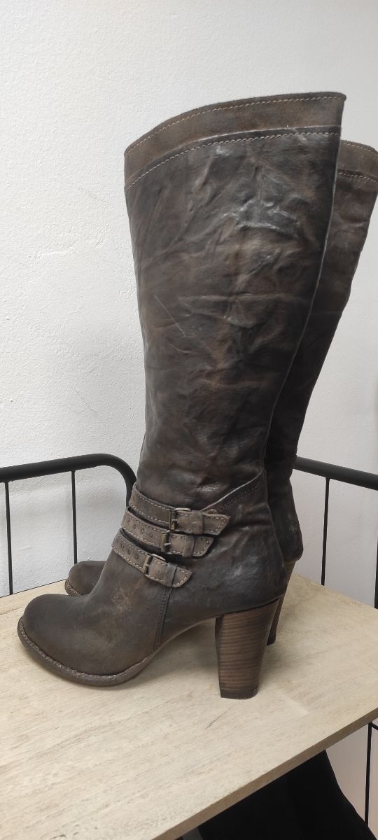 Botas em pele Khrio No.39