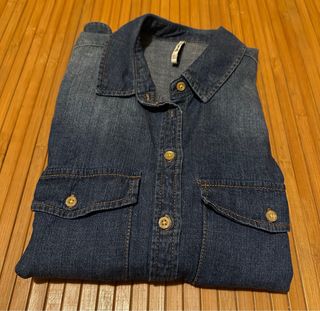 Camisa vaquera “ Stradivarius”