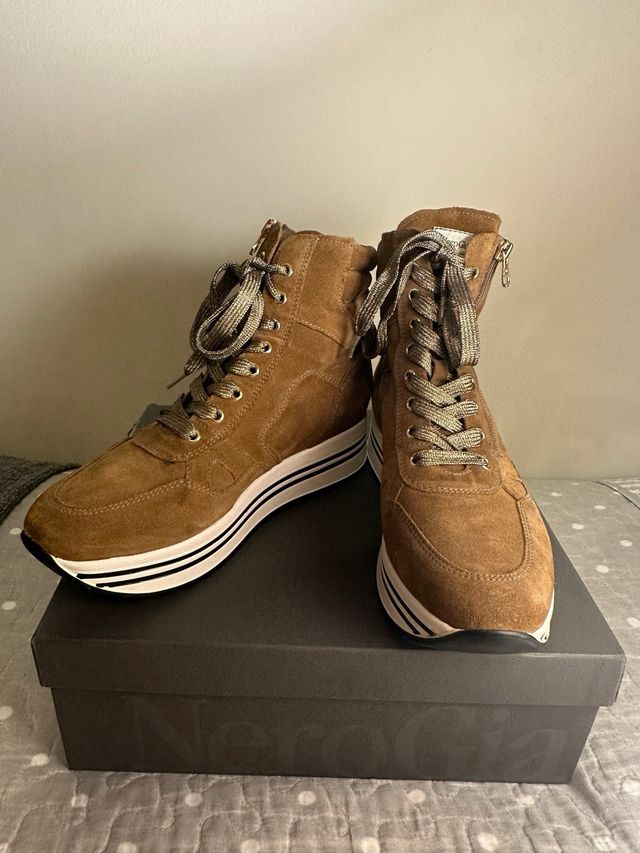 Botas con plataforma 39. Nero Giardini