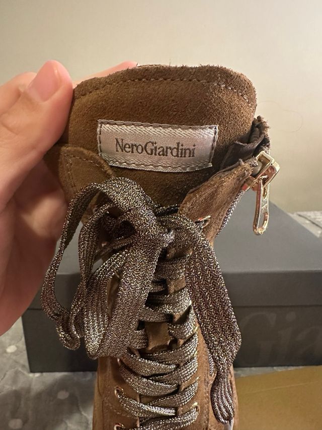 Botas con plataforma 39. Nero Giardini