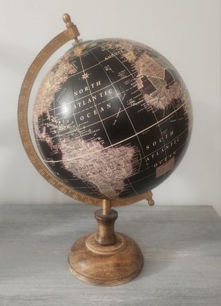 Globo terráqueo vintage 