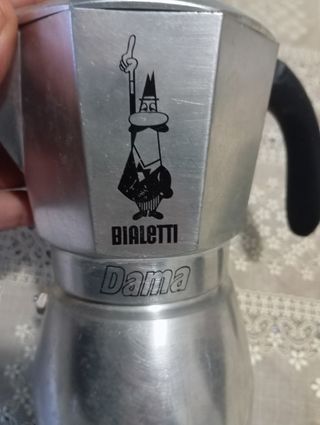 Macchinetta per caffè Bialetti grande per inutiliz