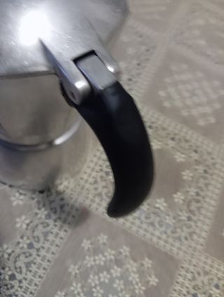 Macchinetta per caffè Bialetti grande per inutiliz