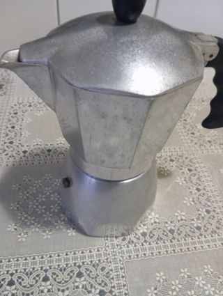 Macchinetta per caffè Bialetti grande per inutiliz