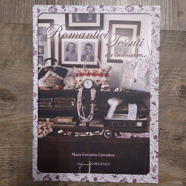 Libro Romantici Tessuti