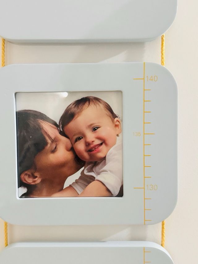 Marco fotos niños con metro