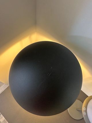 Lampada da tavolo nera