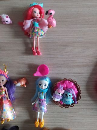 Muñecas Enchantimal