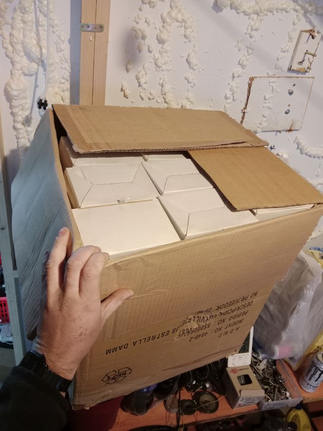 Servilletero 48 para bares creo que hay