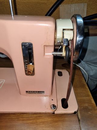 Maquina coser antigua, tengo varias.