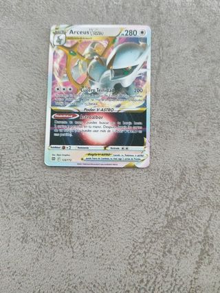 Carta Pokémon Arceus V astro