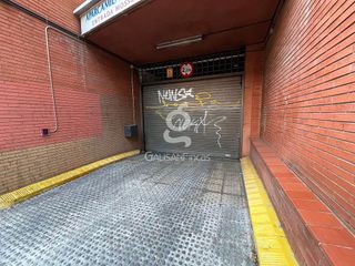 Garaje en venta en Gavarra en Cornellà de Llobregat