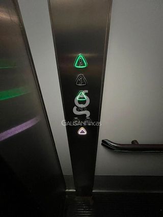 Garaje en venta en Gavarra en Cornellà de Llobregat