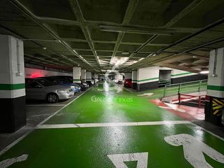 Garaje en venta en Gavarra en Cornellà de Llobregat