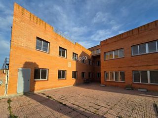 Edificio en venta en Alcarràs