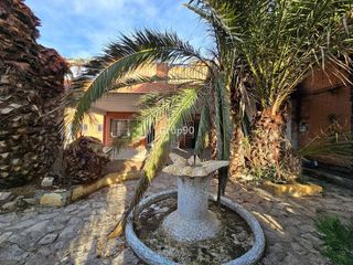Edificio en venta en Alcarràs