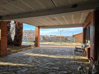 Edificio en venta en Alcarràs