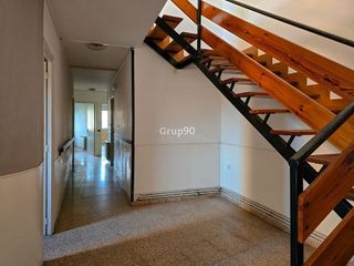 Edificio en venta en Alcarràs