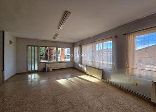 Edificio en venta en Alcarràs
