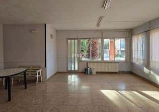 Edificio en venta en Alcarràs