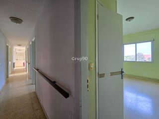 Edificio en venta en Alcarràs