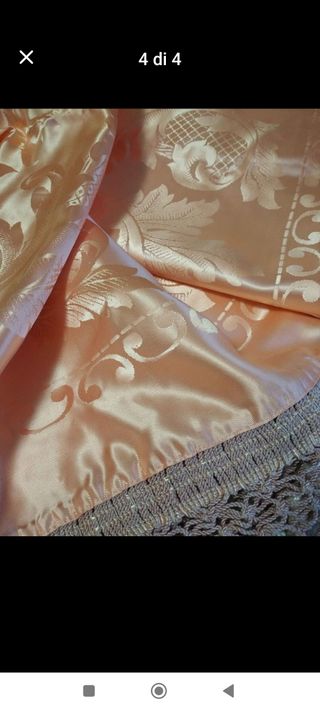 Copriletto in raso antico