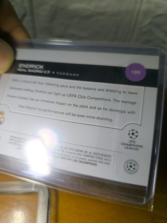 Endrick variación de imagen sp topps flagship 2025