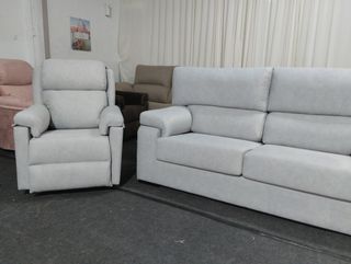Conjunto sofá y butaca relax nuevo !