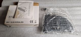 Centro USB multifunción, Reloj, Radio FM