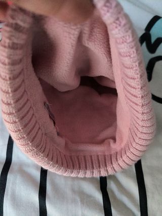 Gorro color rosa para niña