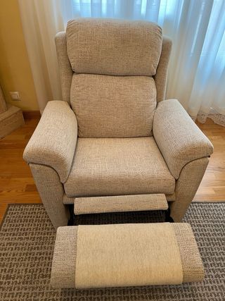 Sofa de tres plazas y sofa relax