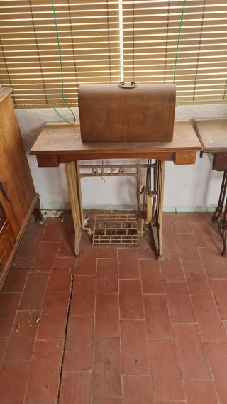 Máquina de coser ALFA