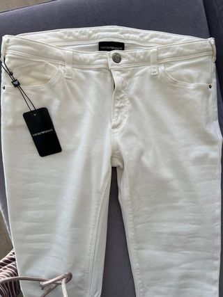 Pantalón Armani blanco pitillo