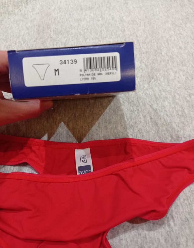 Tanga rojo lycra M