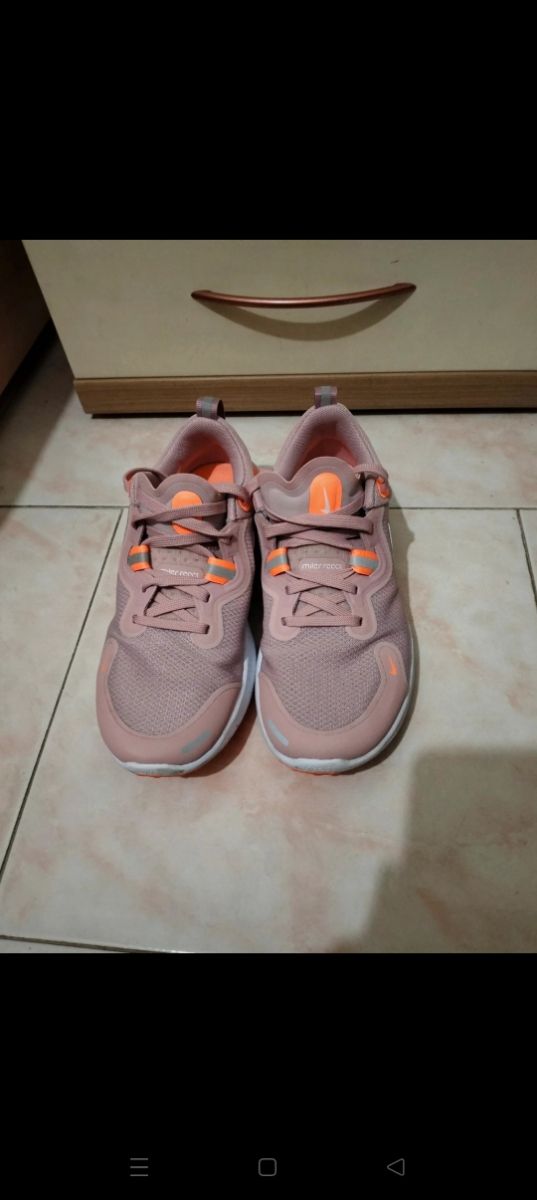 Scarpe running o palestra