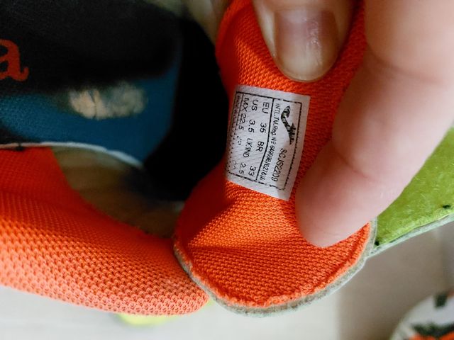 Zapatillas futbol sala. Joma.35