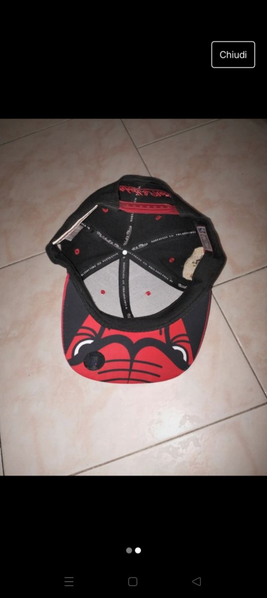 Cappello con visiera