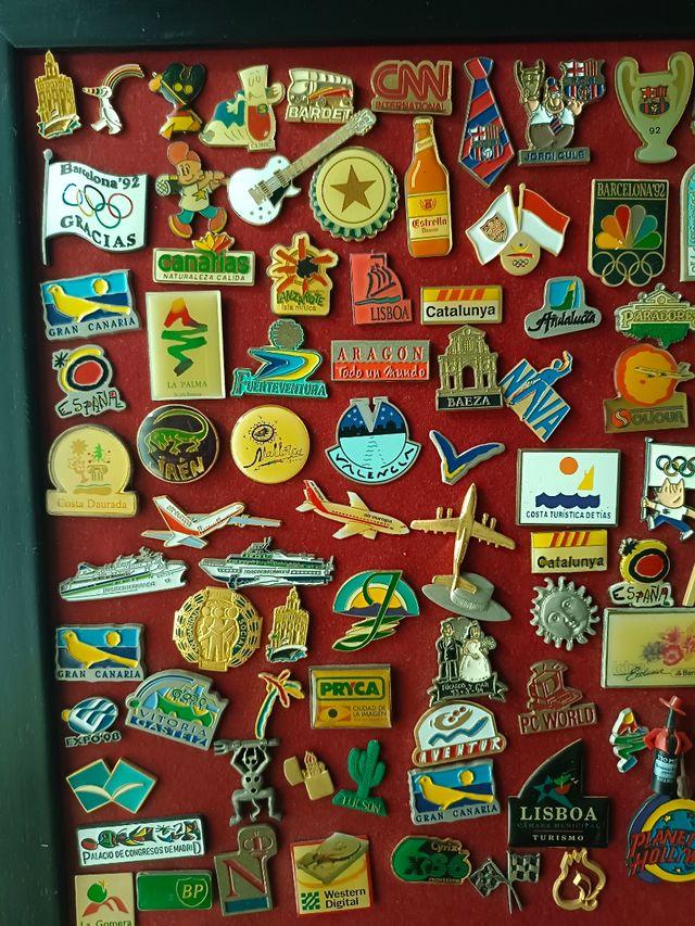 Colección pins años 90