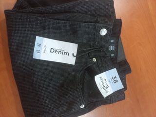 Pantalón con brillo nuevo