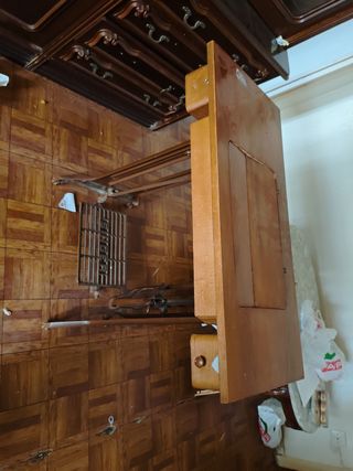 Maquina singer y mueble 