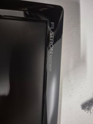 Monitor LCD con sintonizador TV 23"