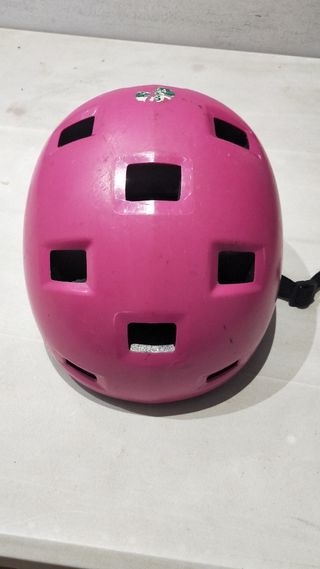 Casco patinaje niña