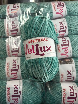 Quattro Gomitoli ciniglia