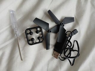 MEGA QUADCOPTER DRON (Motor&Co)