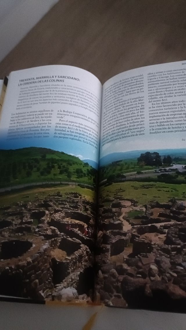 Cerdeña (Spanish Edition)