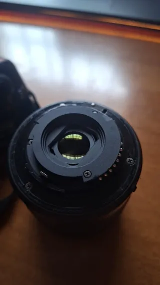 Nikon D3500 + 18-55 VR Kit + Andoer Pro Trípode