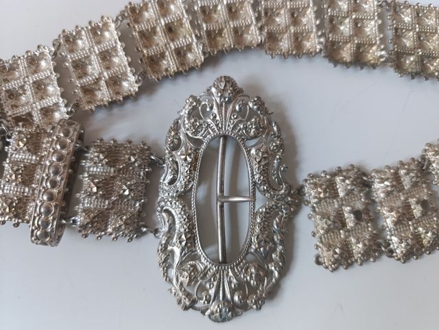 Cinturón s. XIX labrado a mano