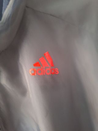 Chaqueta adidas estilo vintage