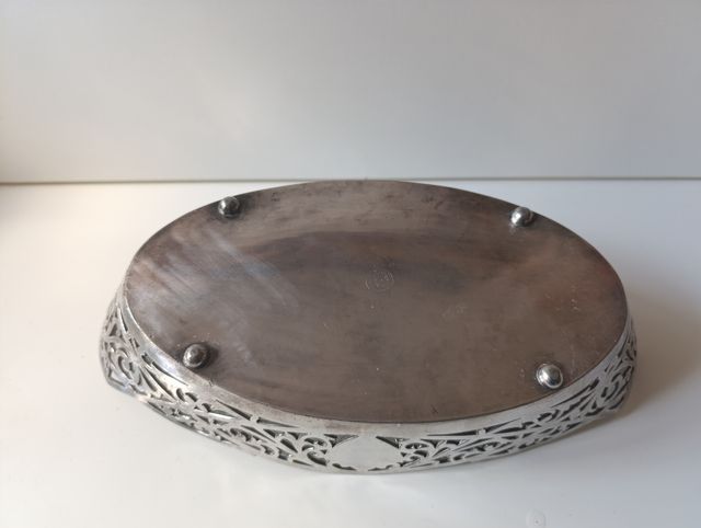 Bandeja bañada en plata antigua panera